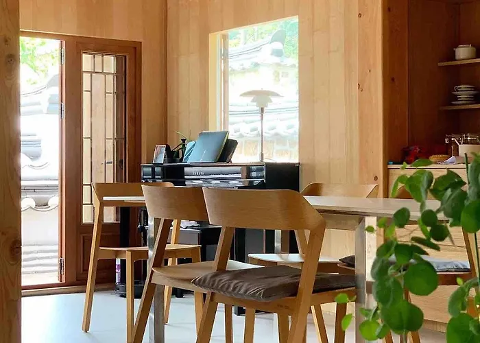Villa Hanok Accommodation-north Korea Mountain View, Vintage Furniture, Stylish Design, Emotional Accommodation, After Work Trip, Eupyeong Hanok Village Seúl