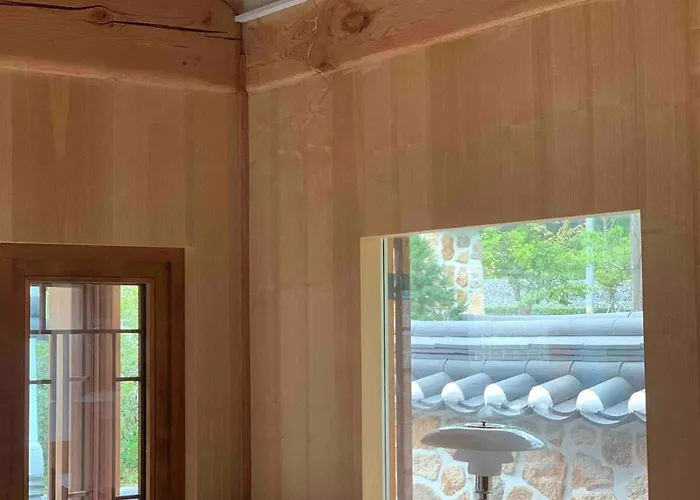 Hanok Accommodation-north Korea Mountain View, Vintage Furniture, Stylish Design, Emotional Accommodation, After Work Trip, Eupyeong Hanok Village Seúl